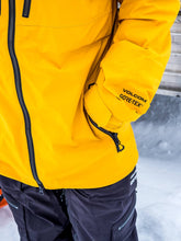 Load image into Gallery viewer, Mens Guch Stretch Gore-Tex Jacket - Resin Gold
